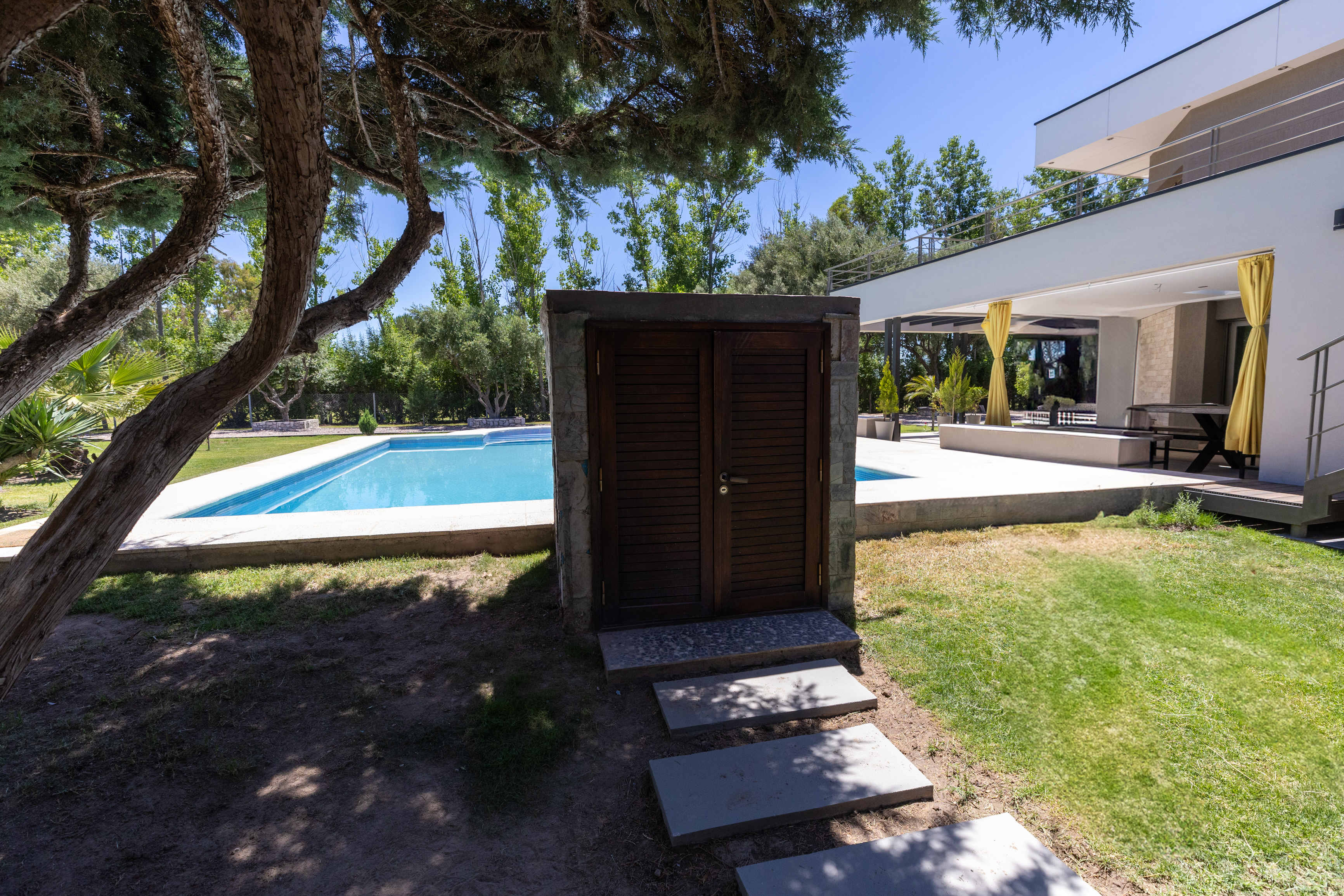 VENDO 2 Casas de Categoria con produccion de Olivos San Rafael Mendoza Argentina - Imagen ampliada 2