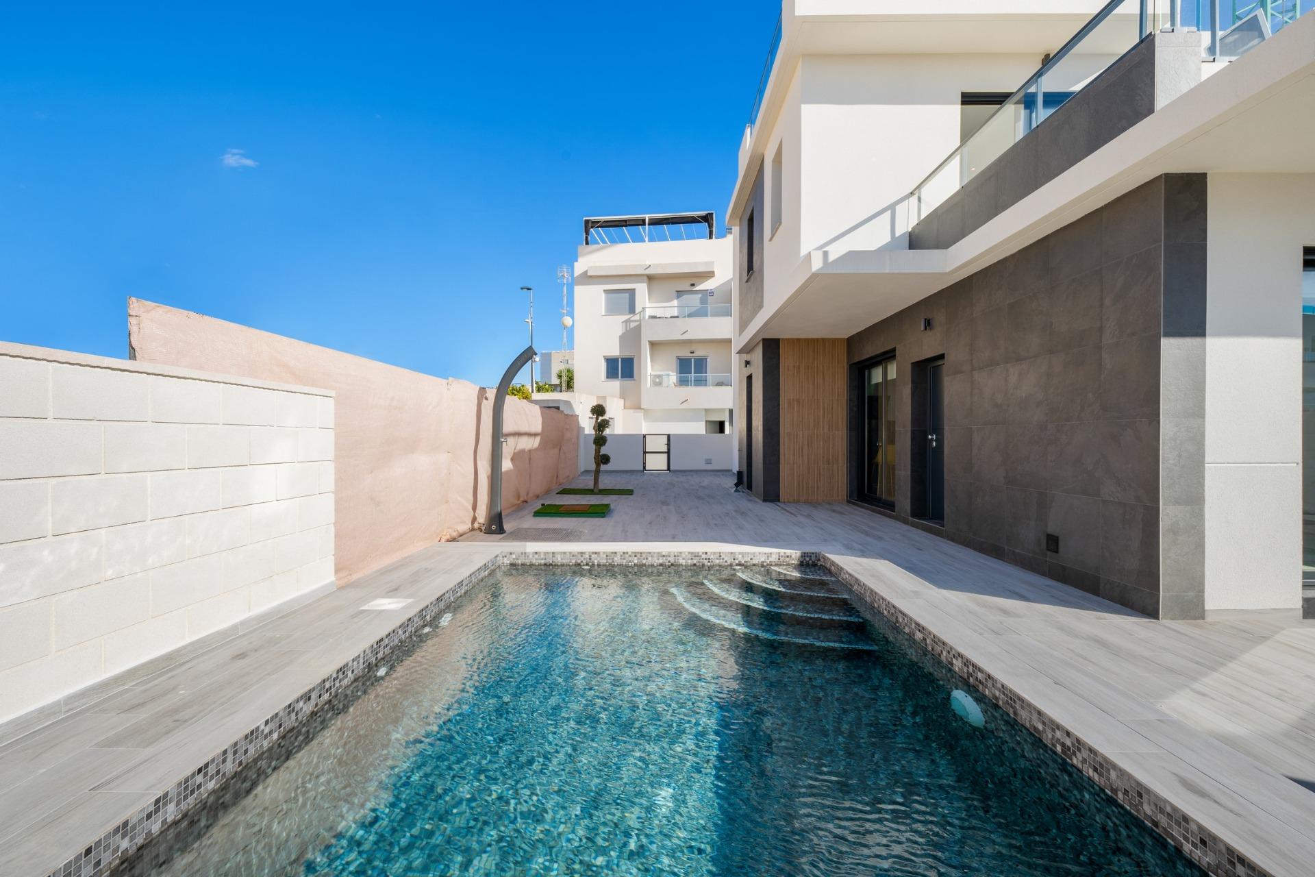 Villa en Benijofar Alicante - Imagen ampliada 1