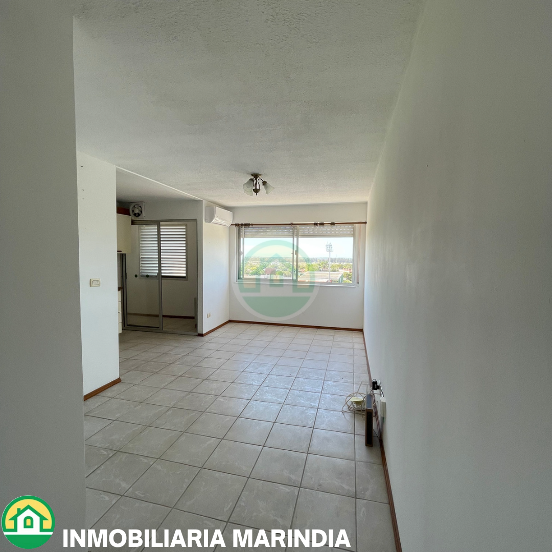 VENDO APARTAMENTO 2 DORMITORIOS EN MALDONADO - Imagen ampliada 2
