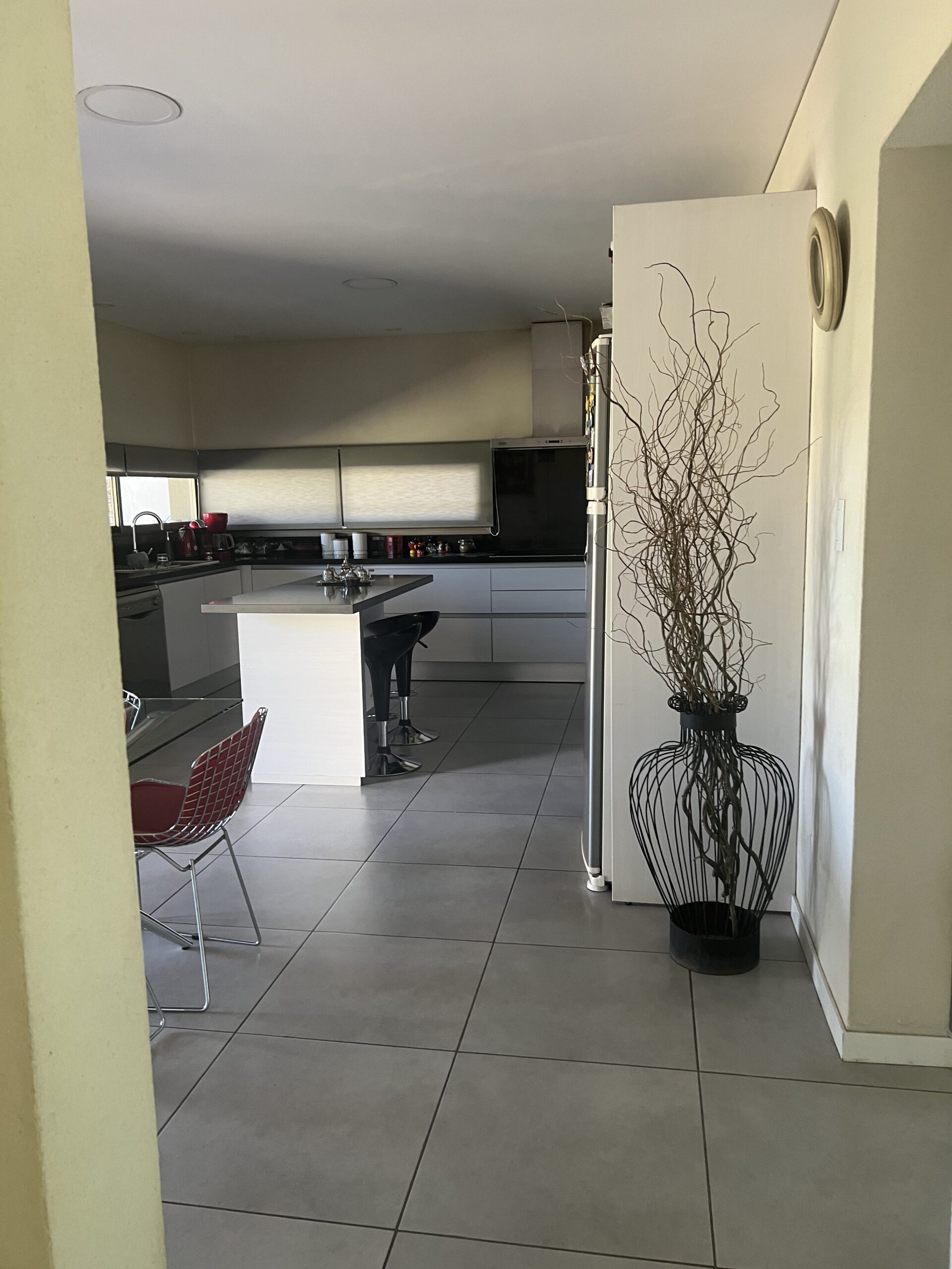 VENDO Bella casa Barrio Privado Las Praderas Tunuyan 2010m2 aprox lote y 400m2 cubiertos - Imagen ampliada 13