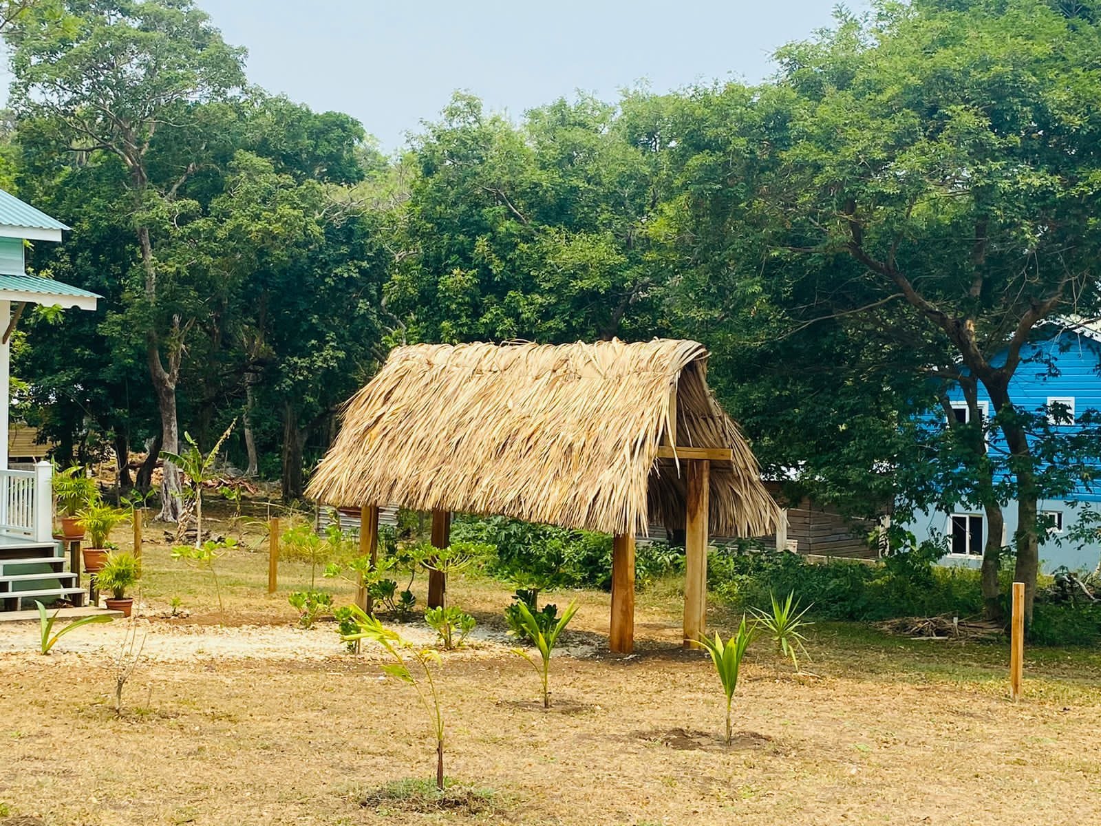 BEAUTIFUL HOME FOR SALE IN PUMPKIN HILL UTILA BAY ISLANDS OF HONDURAS - Plano 5