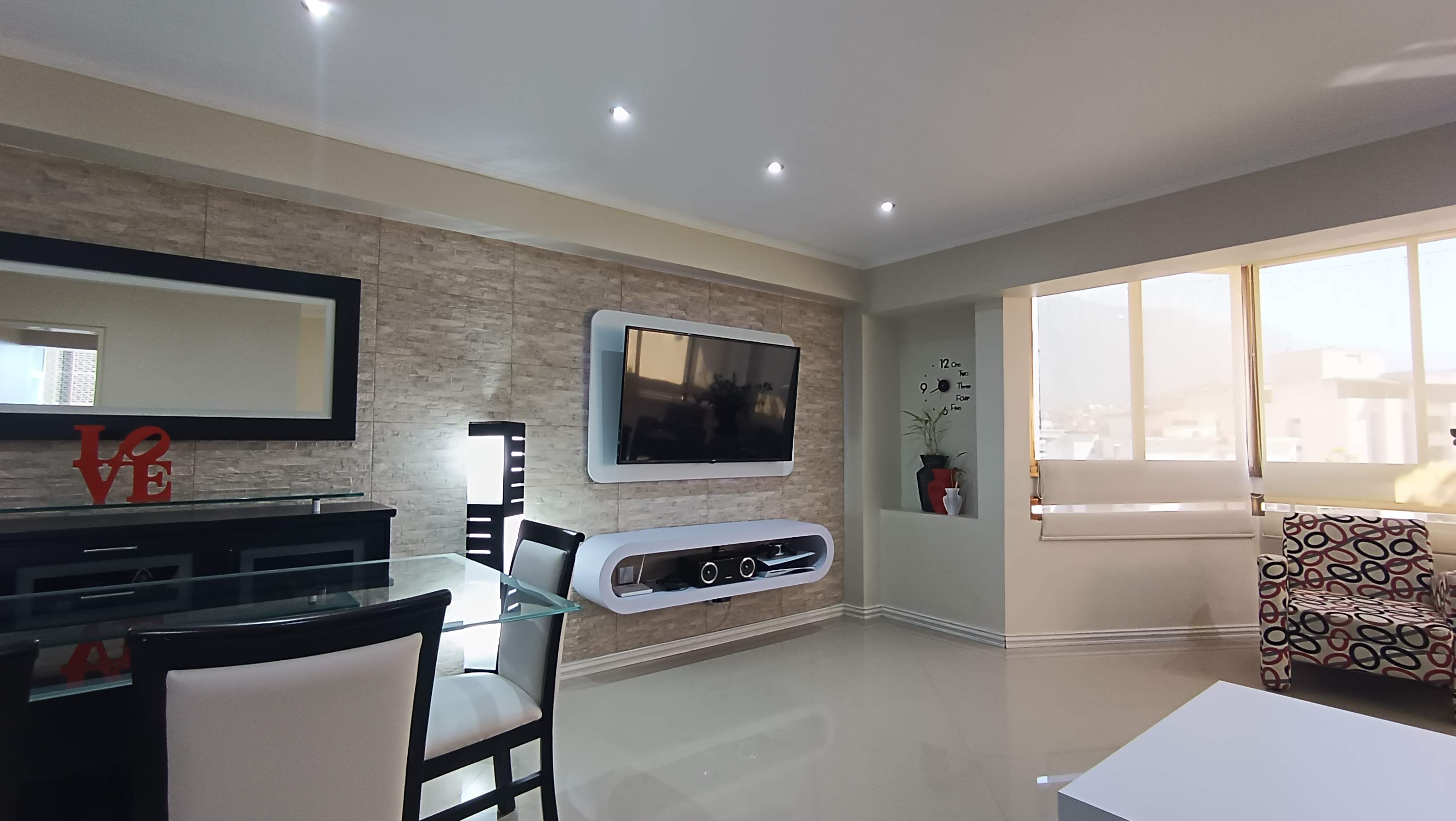 Remodelado apartamento en venta en La Urbina Caracas - Imagen ampliada 5