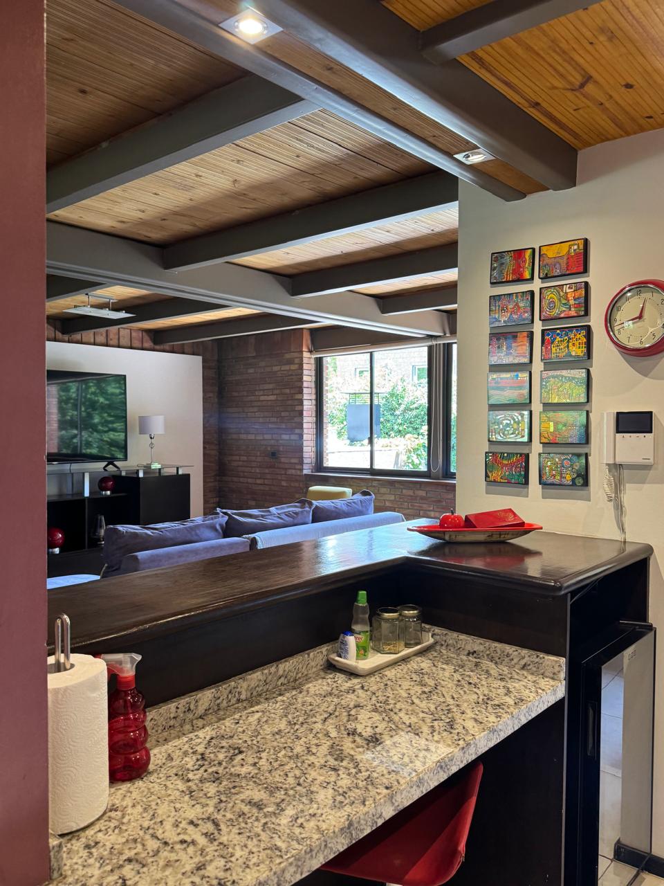 VENDO Casa 5ta seccion Mendoza Argentina  Moderna construccion - Imagen ampliada 19