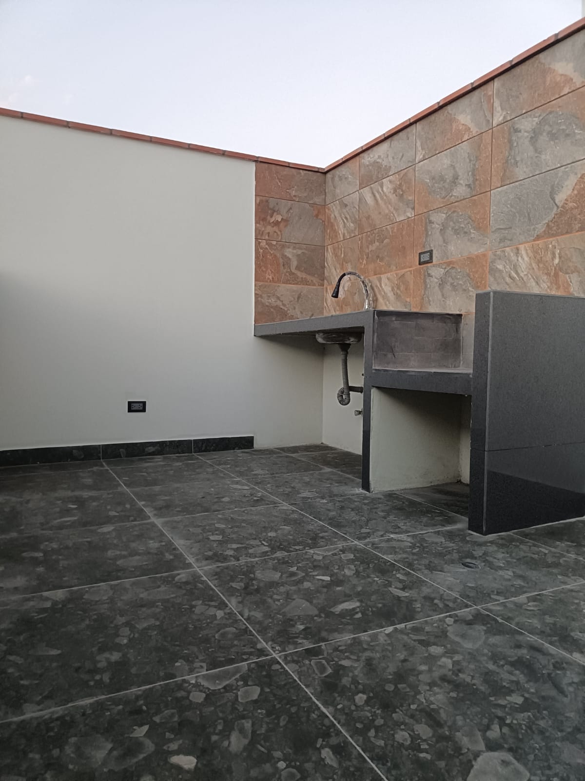 DULEX DE ESTRENO MODERNO EXCLUSIVO  AV BERTELLO LIMITE PUEBLO LIBRE - Imagen ampliada 78