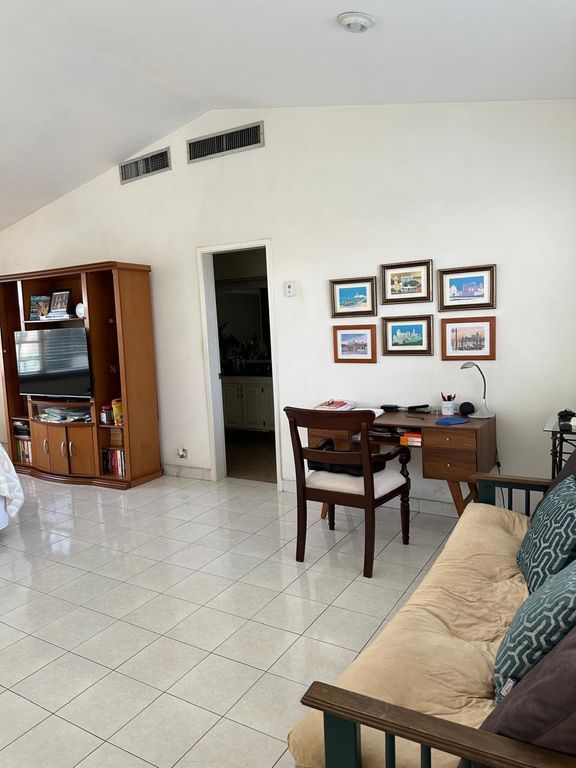 HOUSE FOR SALE IN THE CHAPULTEPEC COLONY - Imagen ampliada 3