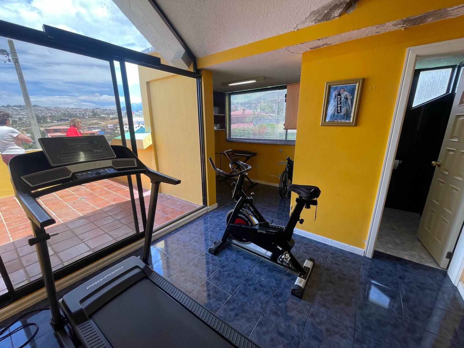EN VENTA CASA MODERNA DE 2 PISOS  EN ECUADOR SECTOR POMASQUI - Imagen ampliada 13
