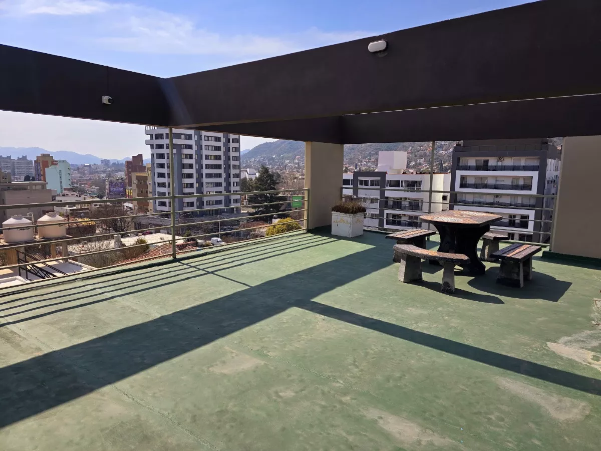 VENTA DEPARTAMENTO CARLOS PAZ 2 HABITACIONES CENTRO - Imagen ampliada 1