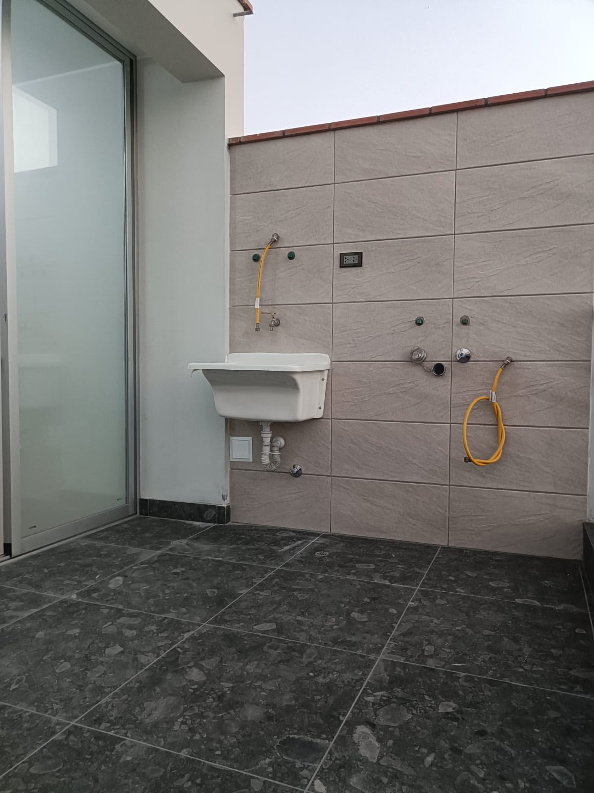 DULEX DE ESTRENO MODERNO EXCLUSIVO  AV BERTELLO LIMITE PUEBLO LIBRE - Imagen ampliada 79