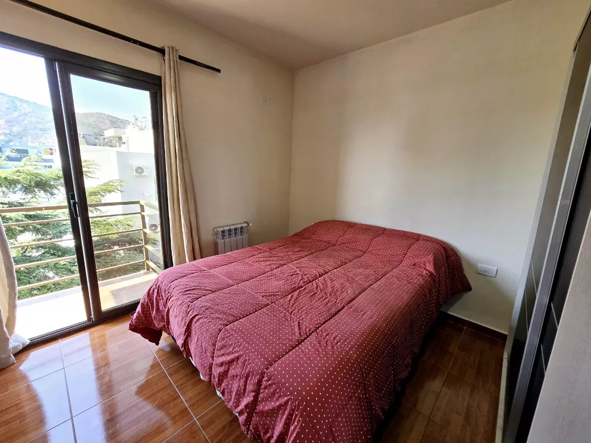 VENTA DEPARTAMENTO CARLOS PAZ 2 HABITACIONES CENTRO - Imagen ampliada 4