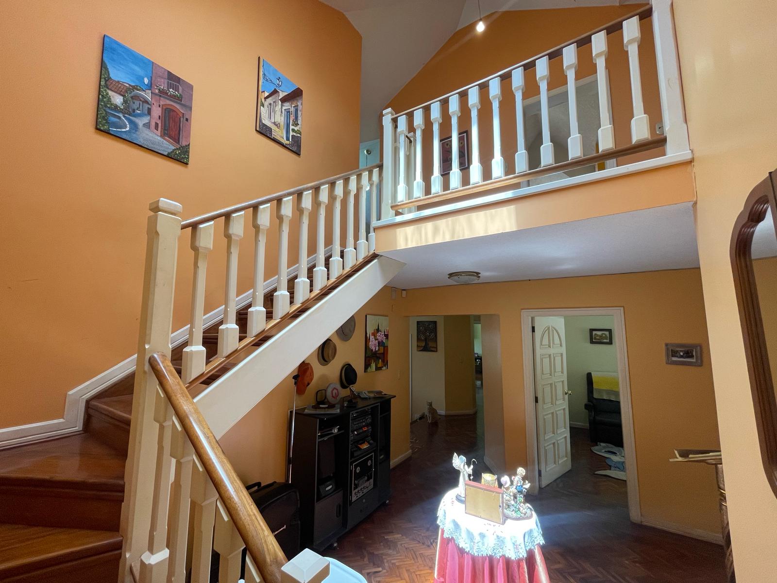 EN VENTA CASA MODERNA DE 2 PISOS  EN ECUADOR SECTOR POMASQUI - Imagen ampliada 17