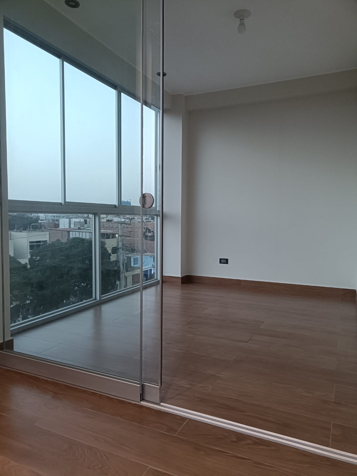 DULEX DE ESTRENO MODERNO EXCLUSIVO  AV BERTELLO LIMITE PUEBLO LIBRE - Imagen ampliada 84